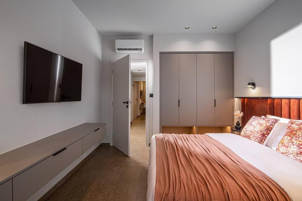 The Penthouse Apartment *